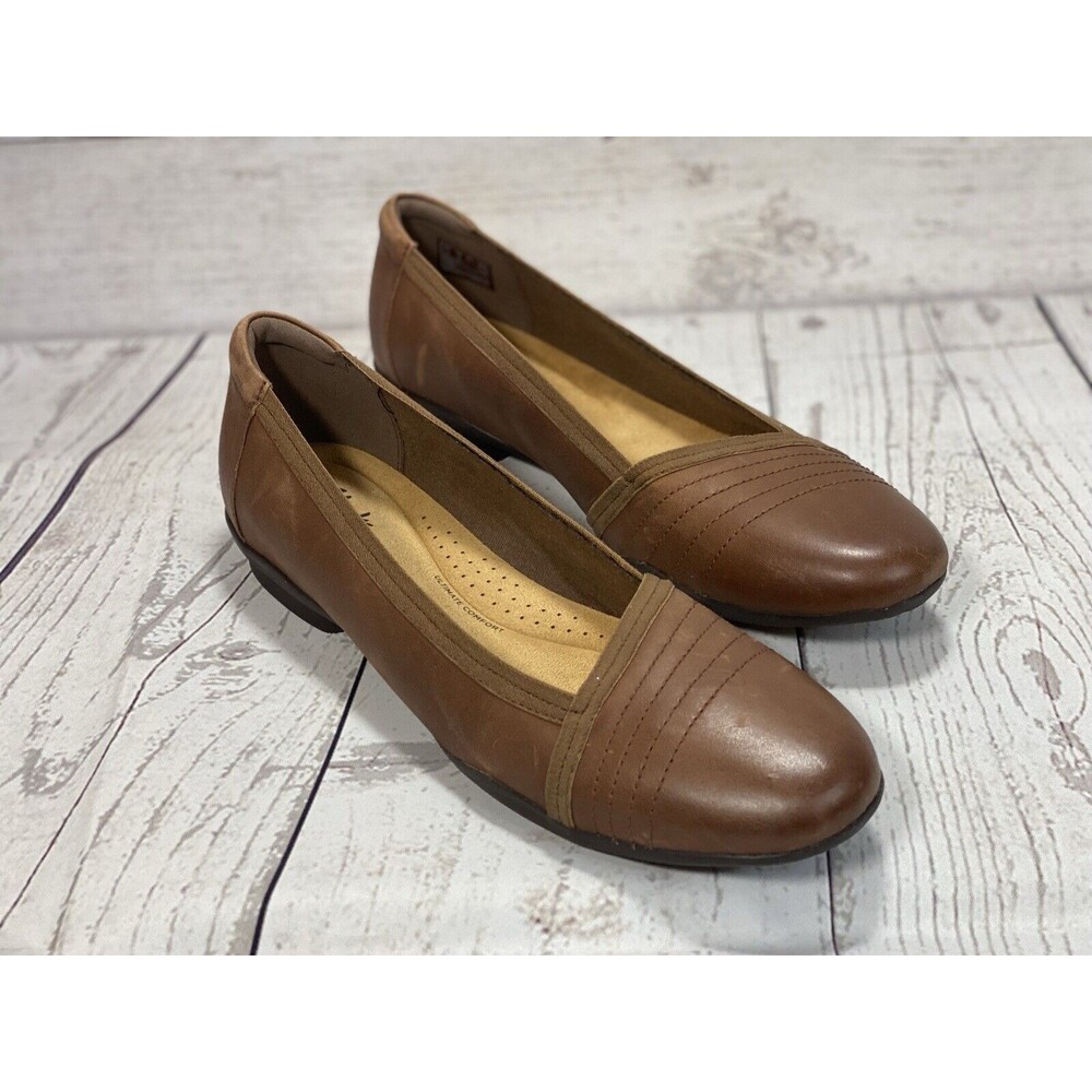 NWT Clarks Collection “Sara Erin” Leather Ballet Flats Size 10